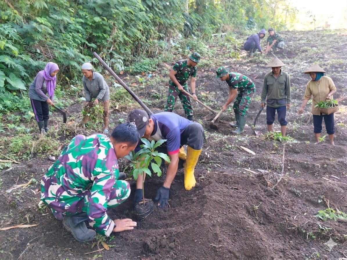 TMMD Karangasem Tanam 1.000 Pohon, Wujud Nyata TNI Menyatu dengan Alam
