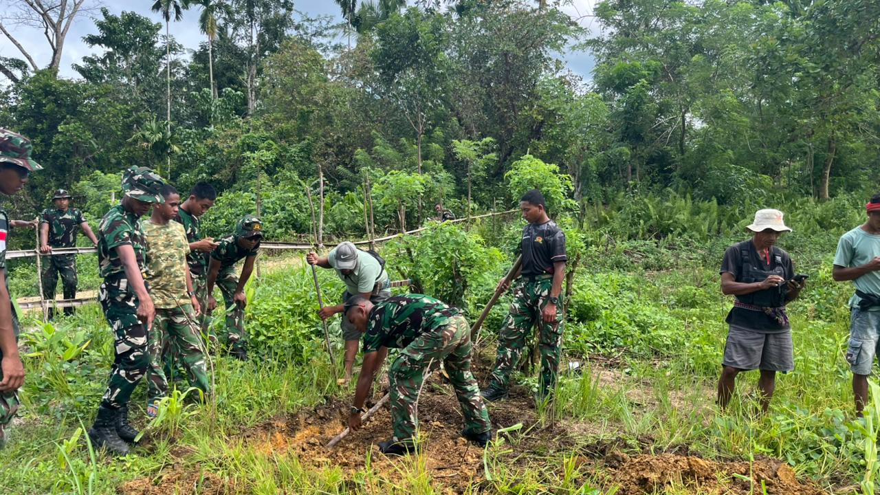 Satgas TMMD ke-128 Lanjutkan Penggalian MCK di Umbu Wangu, Dorong Sanitasi Sehat Warga