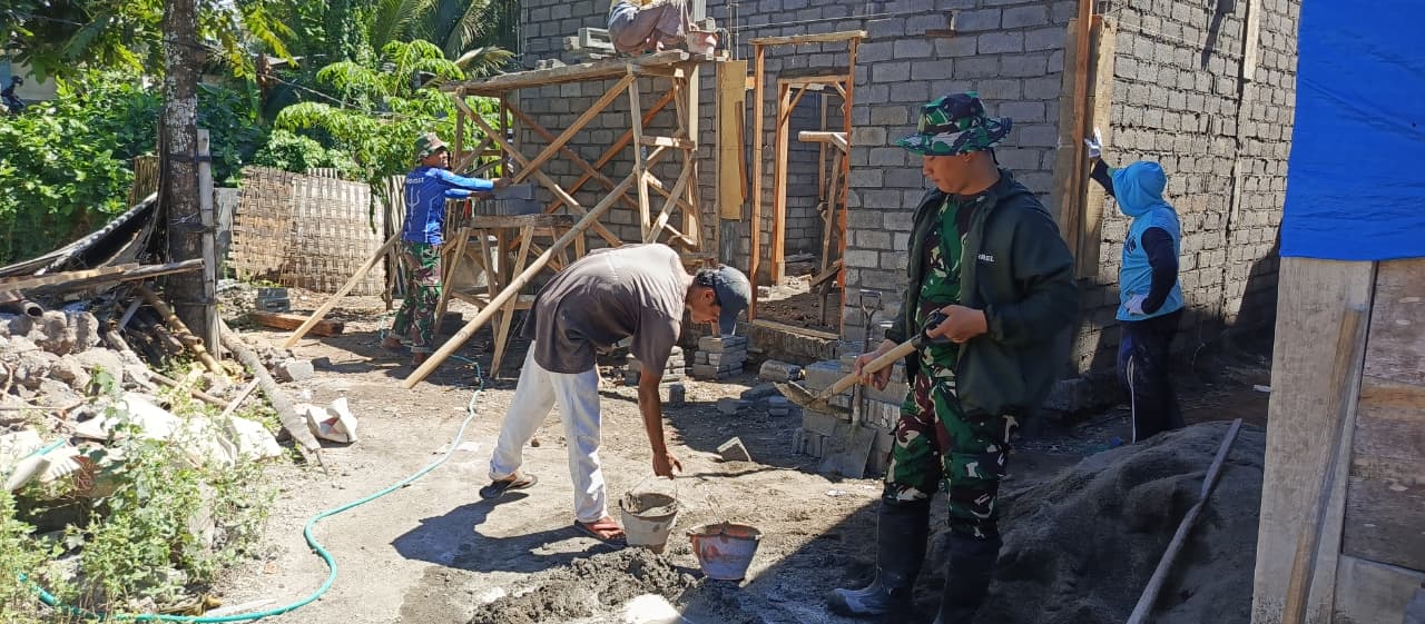 Semangat Tanpa Lelah, Pembangunan RTLH TMMD Lombok Timur Terus Dikebut