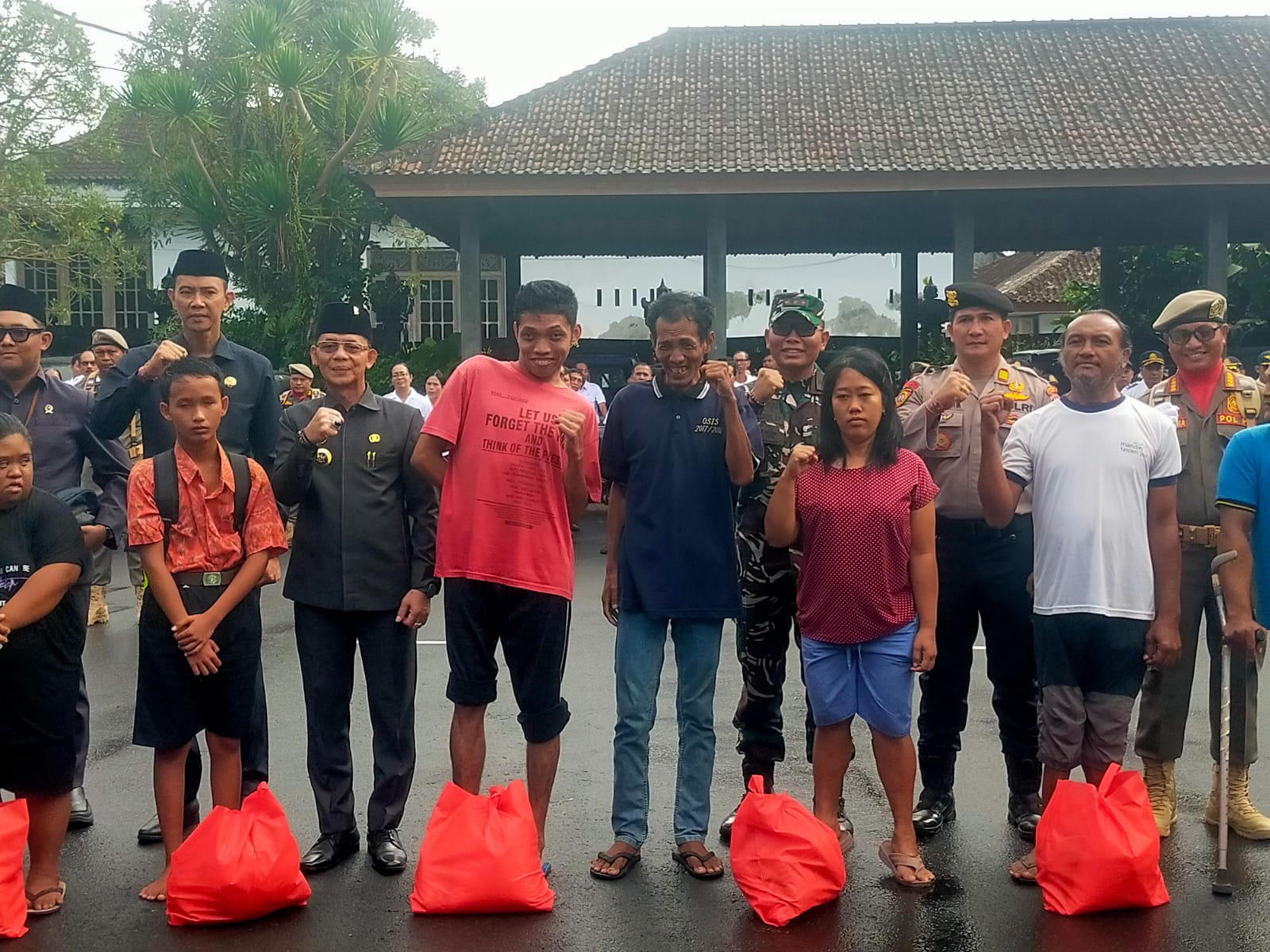 Dandim Klungkung Hadiri Peringatan HUT Ke-76 Satpol PP, HUT ke-64 Satlinmas Dan HUT Ke-107 Pemadam Kebakaran
