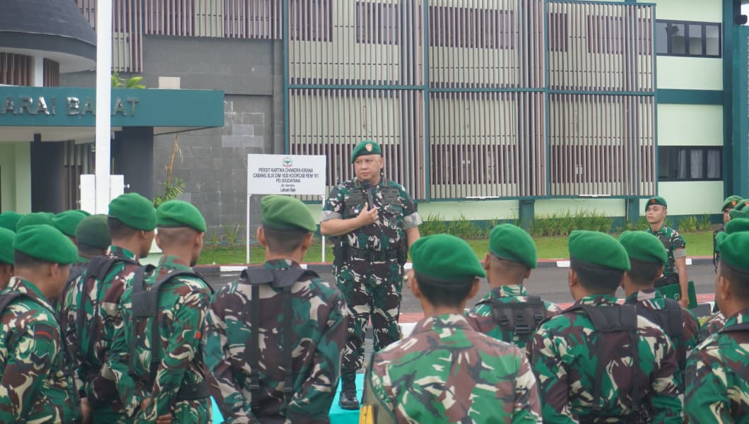 Dandim 1630/Manggarai Barat Ajak Prajurit Dukung Kebijakan Efisiensi Penggunaan Fasilitas Kantor