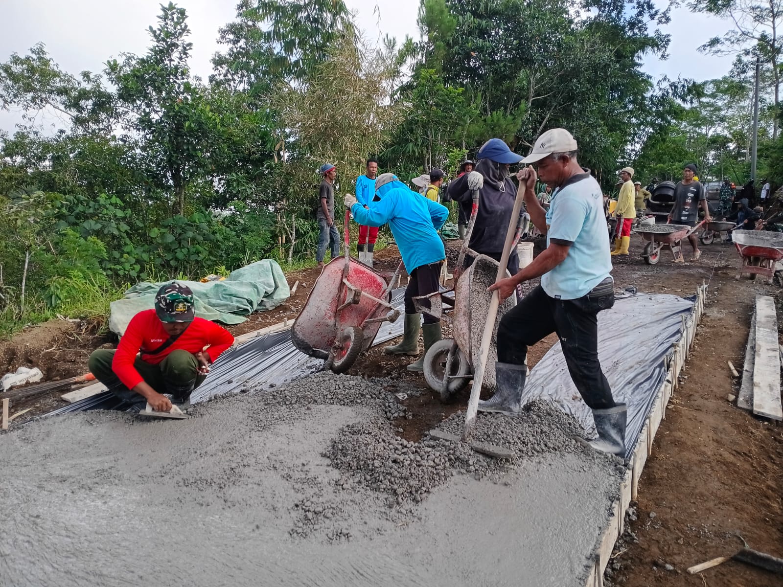 TMMD Ke-128 Kodim 1623/Karangasem Tuntaskan Rabat Beton 1.450 Meter, Akses Warga Kian Lancar