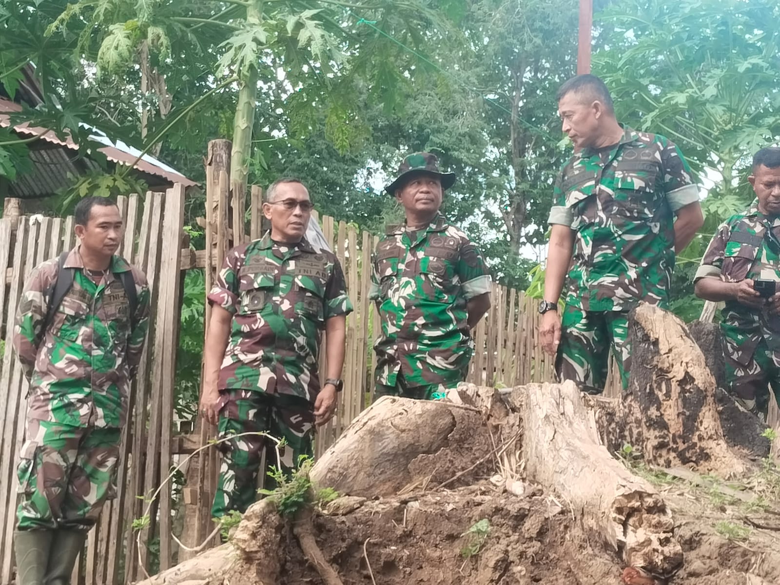 Tim Giat Terpadu Pusterad Tinjau Jembatan Gantung Garuda di Bima, Pastikan Progres Sesuai Target