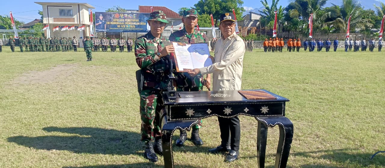 TMMD di Paok Lombok Resmi Ditutup, Danrem dan Bupati Pastikan Seluruh Sasaran Fisik Rampung 100 Persen