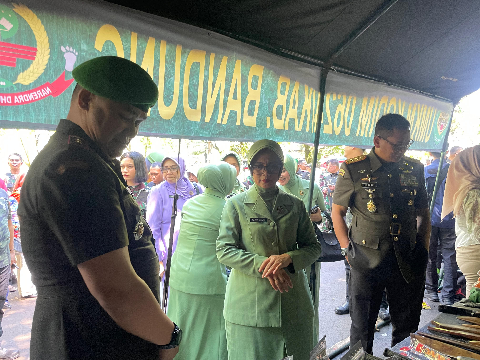 Dampingi Pangdam III/Siliwangi, Dandim 0624 Bandung Pamerkan Beragam Produk Unggulan UMKM Binaan