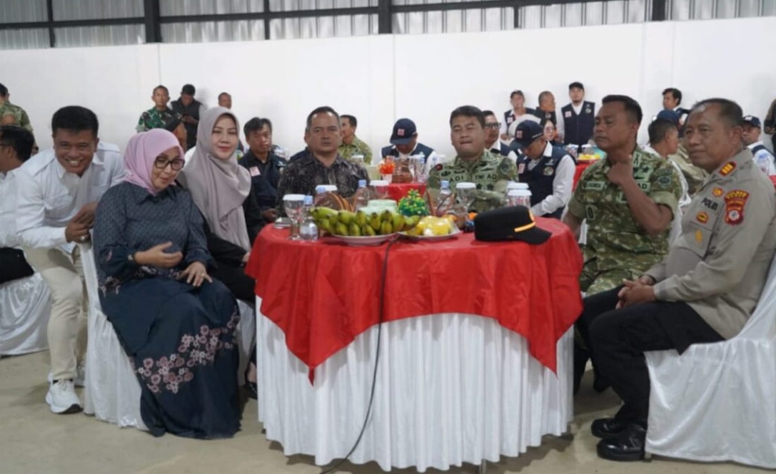 Danrem 062/Tn Mengikuti Vicon Pimpinan Presiden RI Dalam Rangka Launching 1061 Titik KDKMP Wil Jatim dan Jateng