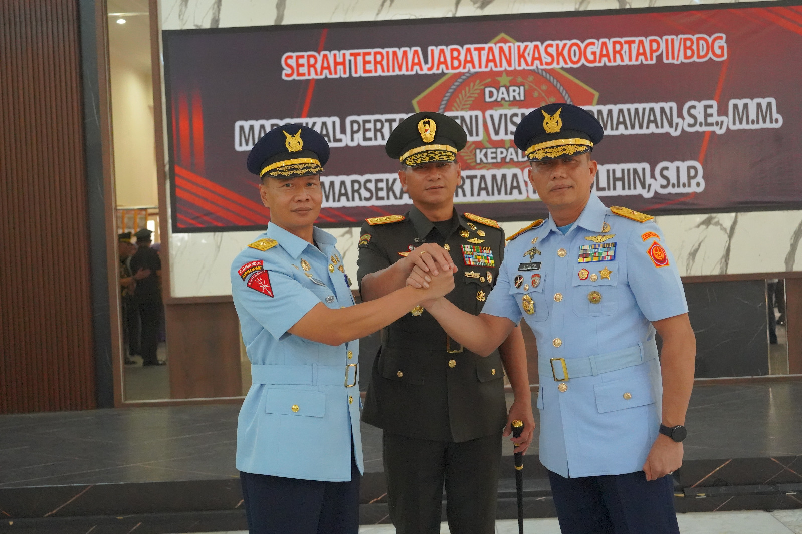 Mayjen TNI Kosasih, S.E., M.M., Pimpin Sertijab Kaskogartap II/Bdg