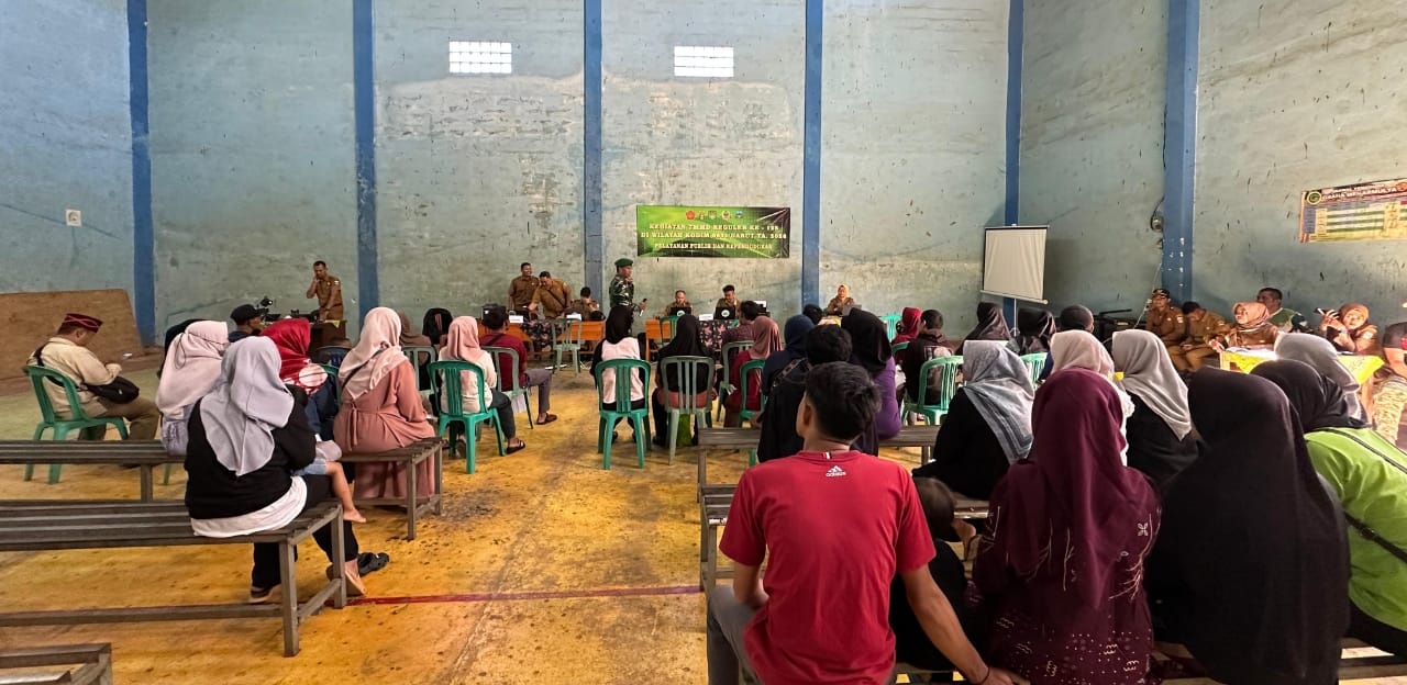 Disdukcapil Garut Berikan Pelayanan Kependudukan Gratis di Desa Mekarmulya Dalam Rangka TMMD ke-128