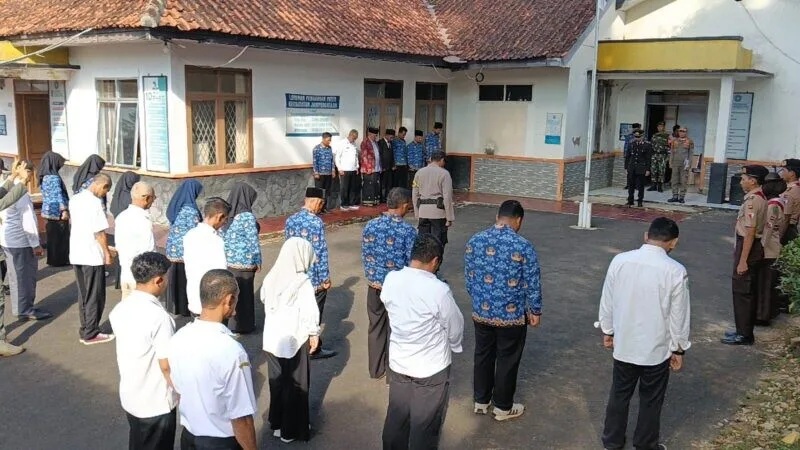 Babinsa Koramil 2213/Jampangkulon Hadiri Upacara Hari Kebangkitan Nasional Bersama Muspika