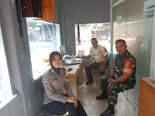 Babinsa Warudoyong Gelar Komsos Bersama Security PT Supra Natami dan Bhabinkamtibmas Bahas Kamtibmas