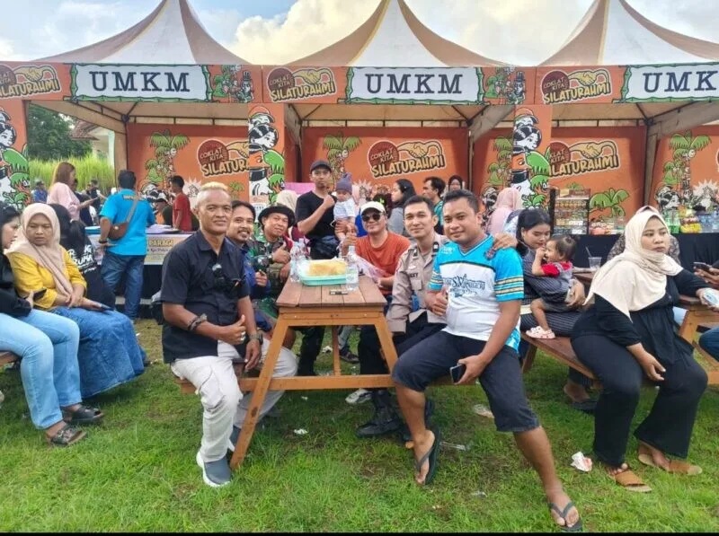 Babinsa Koramil 2211/Sagaranten Hadiri Pembukaan UMKM di Desa Cidolog