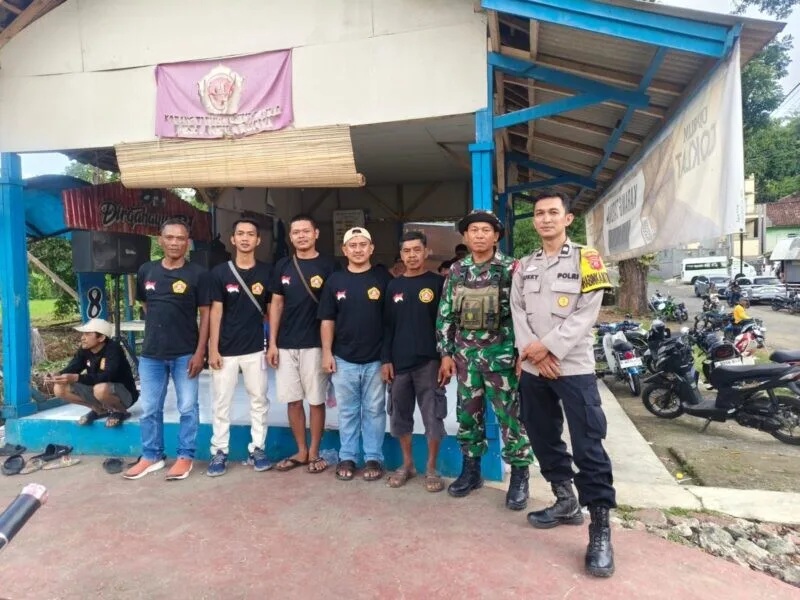 Babinsa Koramil 2211/Sagaranten Hadiri Silaturahmi Bersama Karang Taruna Desa Cidolog