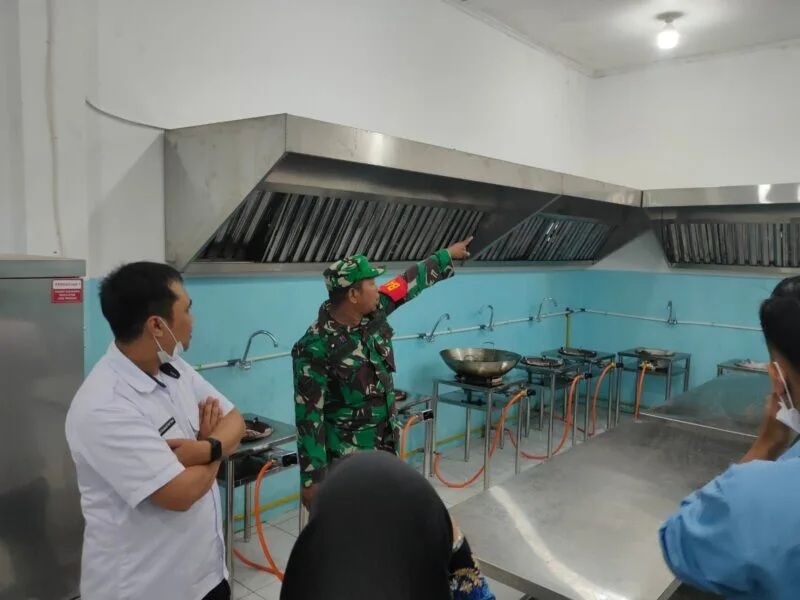 Bati Tuud Koramil 2209/Lengkong Laksanakan Pengecekan Dapur SPPG di Kecamatan Lengkong