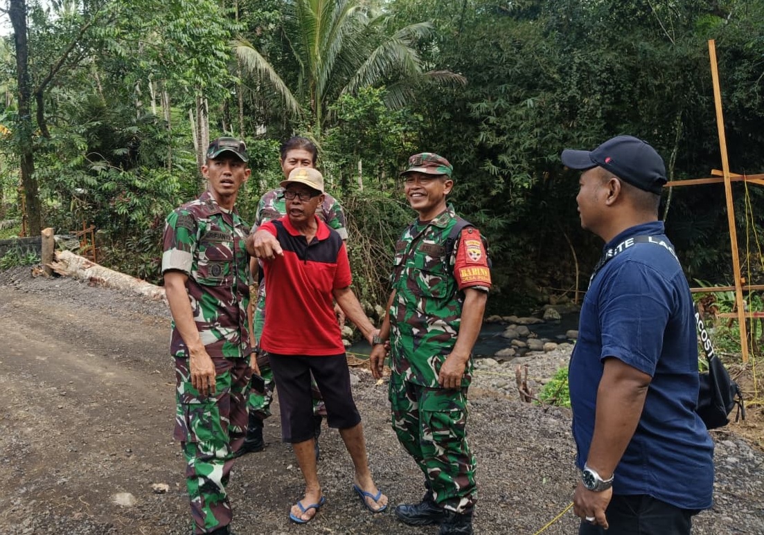 Percepat Akses dan Perekonomian Warga, Dandim Tabanan Tinjau Proyek Jembatan Penghubung Antar Kecamatan