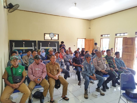 Sinergi TNI-Pemdes, Babinsa Cibeet Kawal Pelatihan Mitigasi Bencana