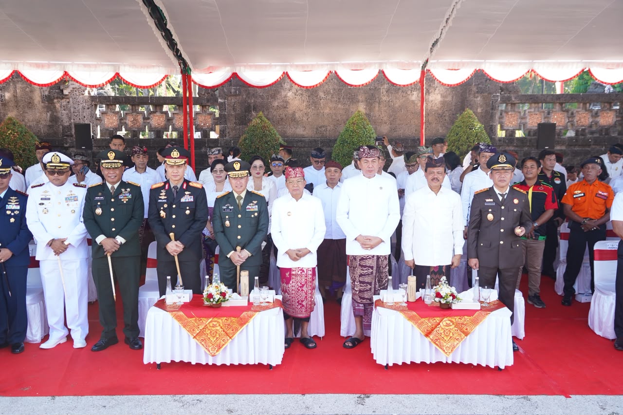 Melalui Peringatan Hari Lahir Pancasila 2026, Kodam IX/Udayana Perkuat Jiwa Nasionalisme dan Pengabdian Prajurit