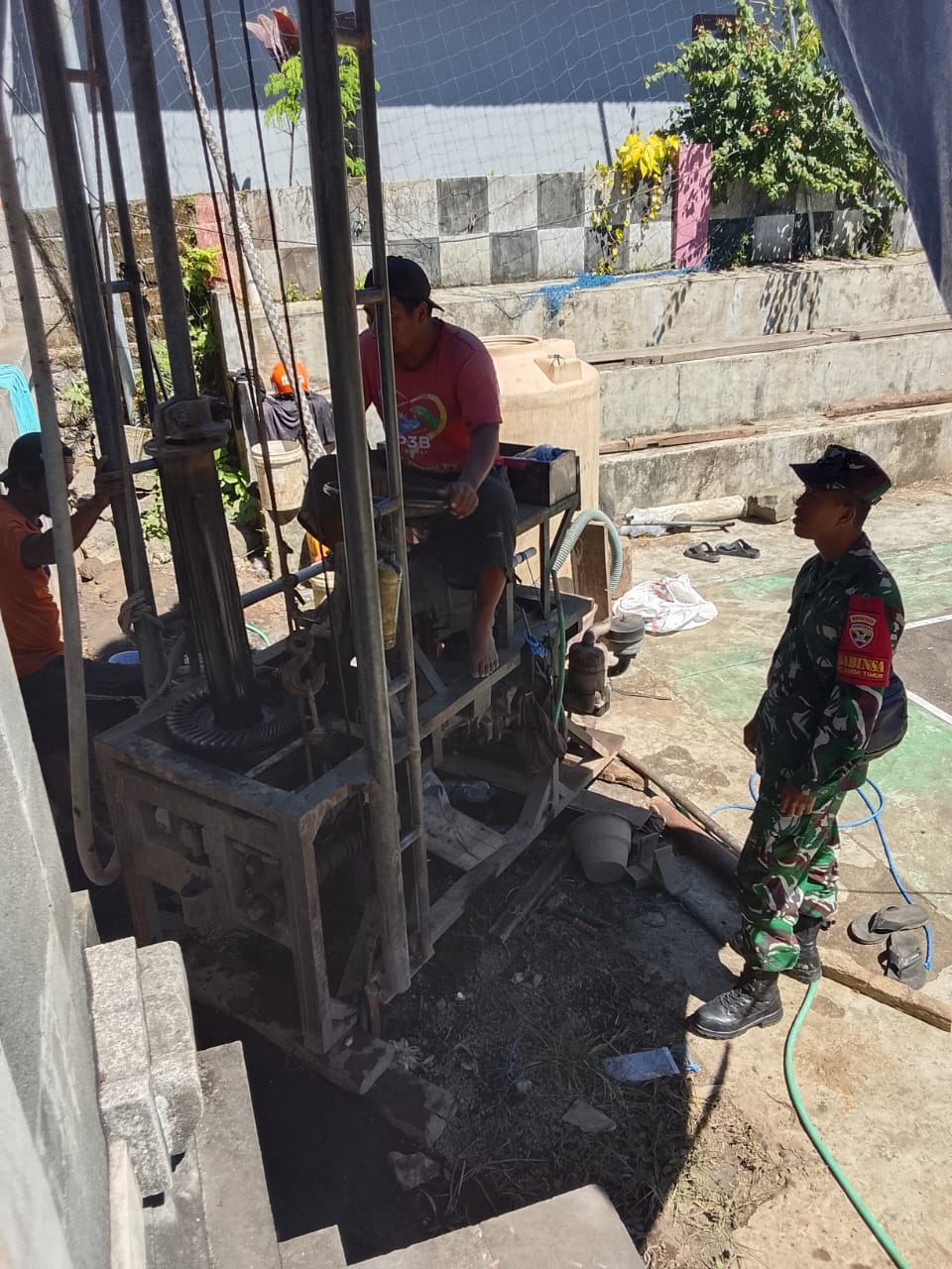 Program TNI Manunggal Air Dikebut, Kodim 1623/Karangasem Bangun 9 Titik Sumur Bor untuk Warga