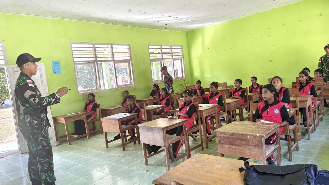 Yonarmed 12 Kostrad Cerdaskan Anak Bangsa, Kenalkan Potensi Alam untuk Masa Depan Perbatasan