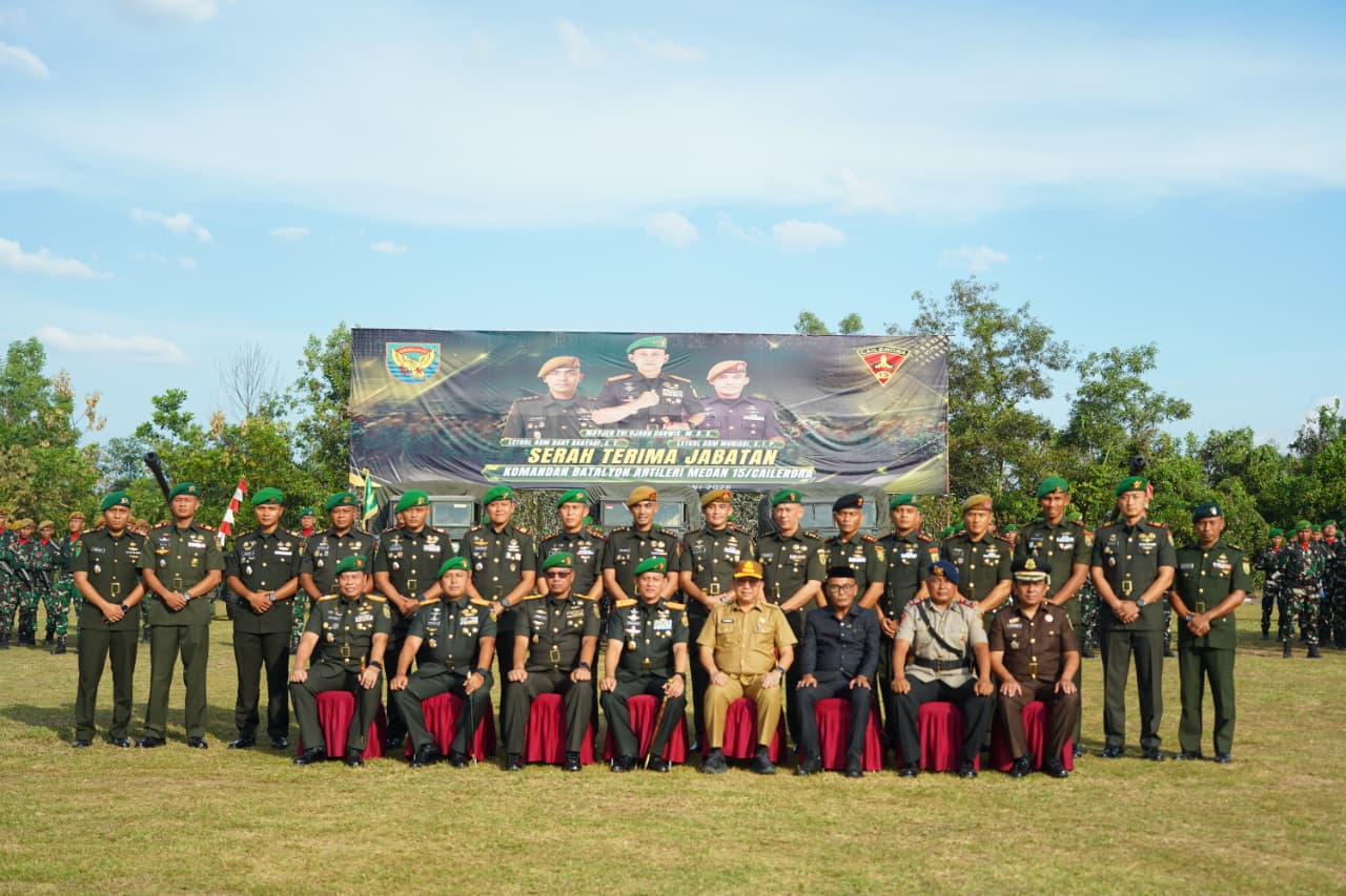 Pangdam II/Swj Mayjen TNI Ujang Darwis Pimpin Sertijab Danyonarmed 15/Cailendra, Tegaskan Komitmen Profesionalisme dan Kemanunggalan TNI-Rakyat
