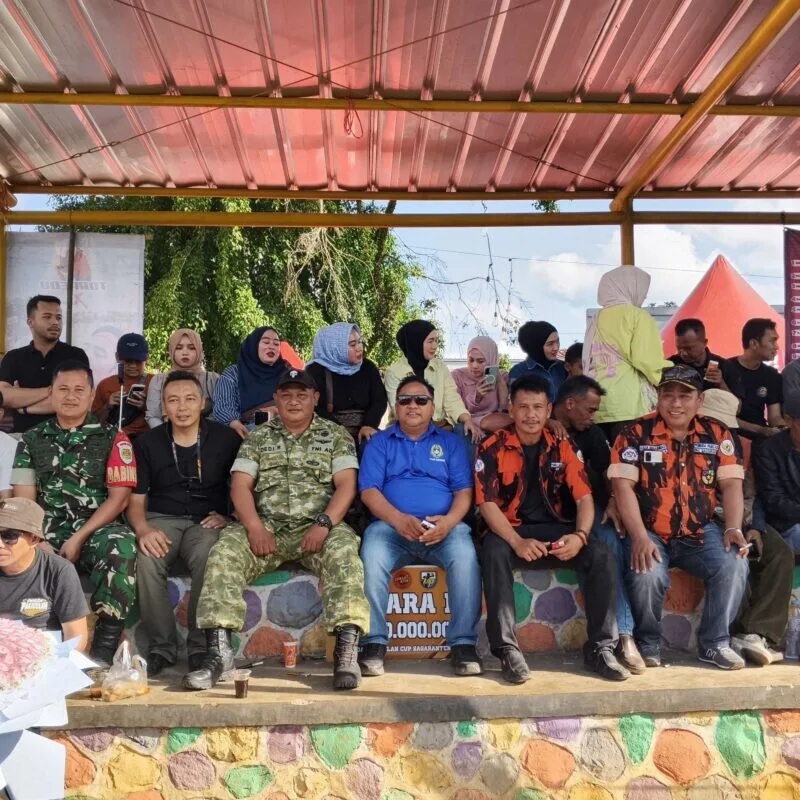 Babinsa Koramil 2211/Sagaranten Laksanakan Pengamanan Final Pertandingan Sepak Bola Di Desa Pasangrahan