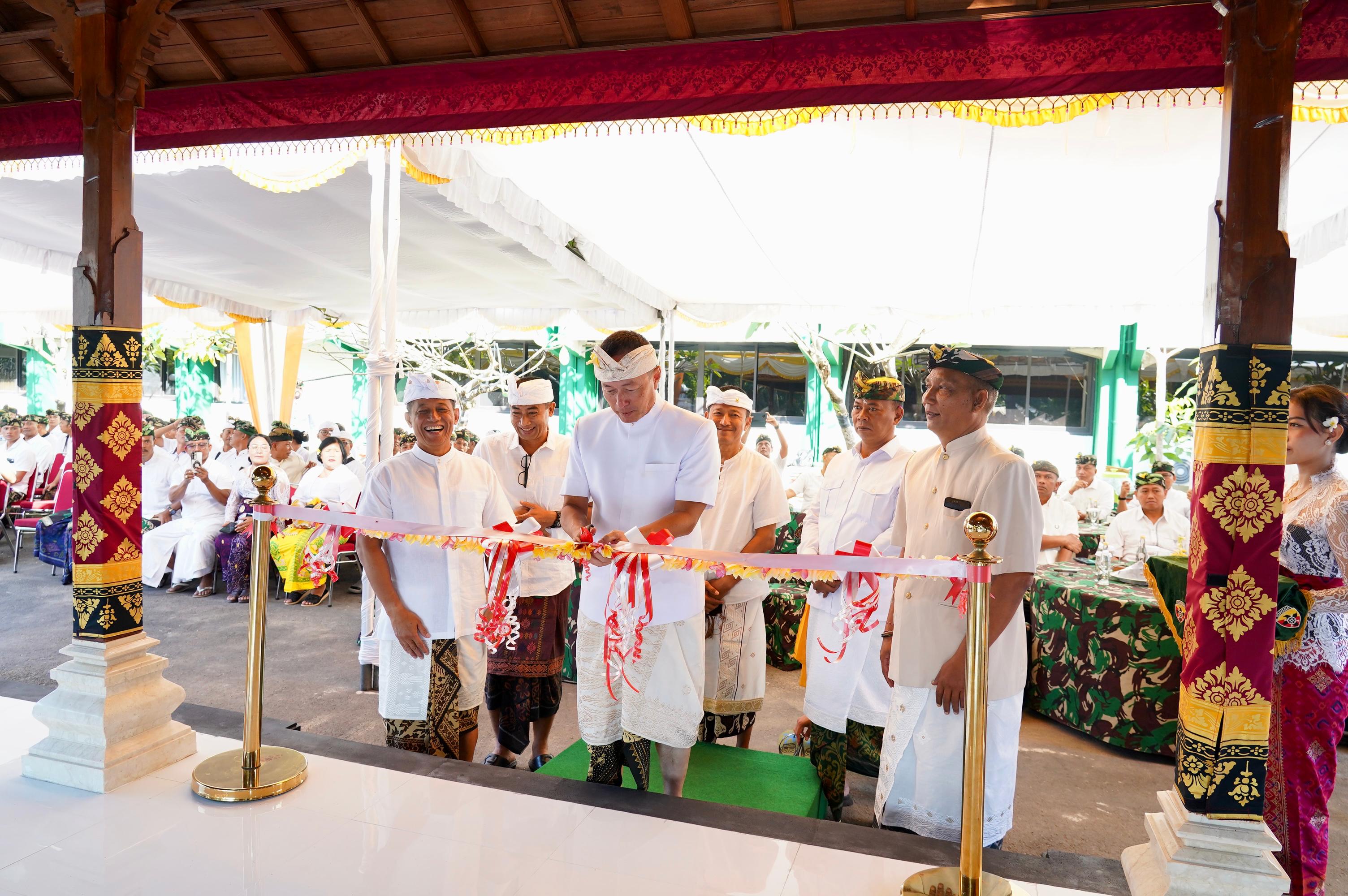 Pangdam IX/Udayana Pimpin Melaspas Wantilan Pura Agung Udayana, Perkuat Nilai Spiritual dan Kebersamaan Prajurit