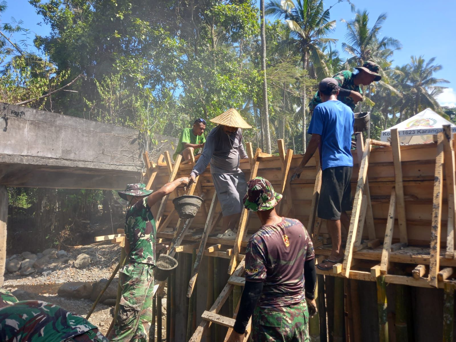 Kodim 1623/Karangasem Kebut Pembangunan Jembatan Garuda, Progres Terus Menunjukkan Hasil Positif