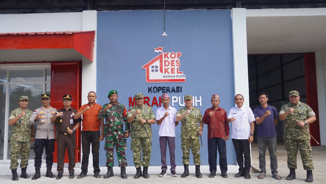 Pangdam IX/Udayana Tinjau Pembangunan KDKMP di Manggarai Barat, Dorong Percepatan dan Optimalisasi Manfaat bagi Masyarakat