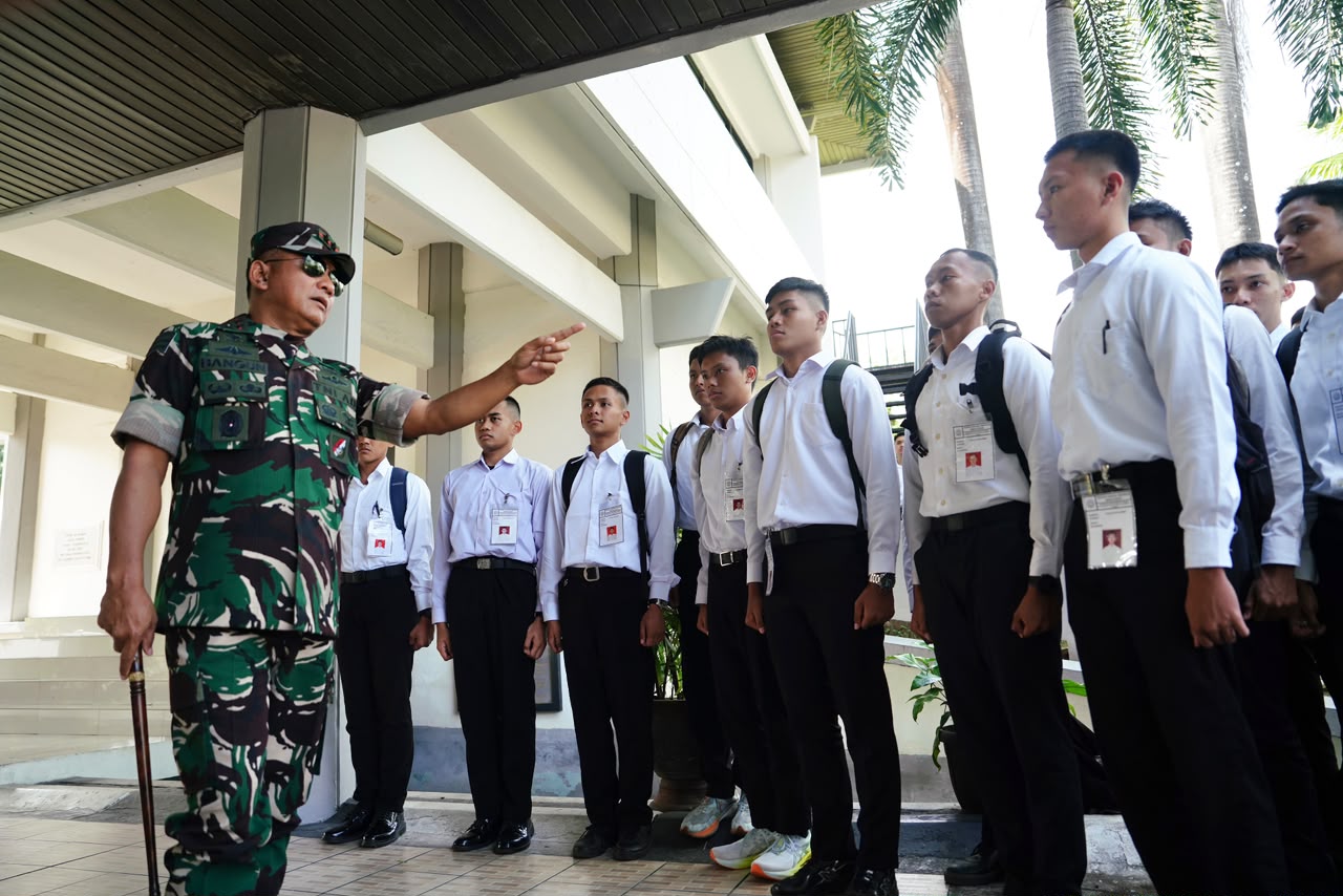 Sidak Seleksi Akademi TNI, Pangdam XIV/Hsn Tegaskan Perang Lawan Mafia Werfing,"Masuk TNI Gratis"