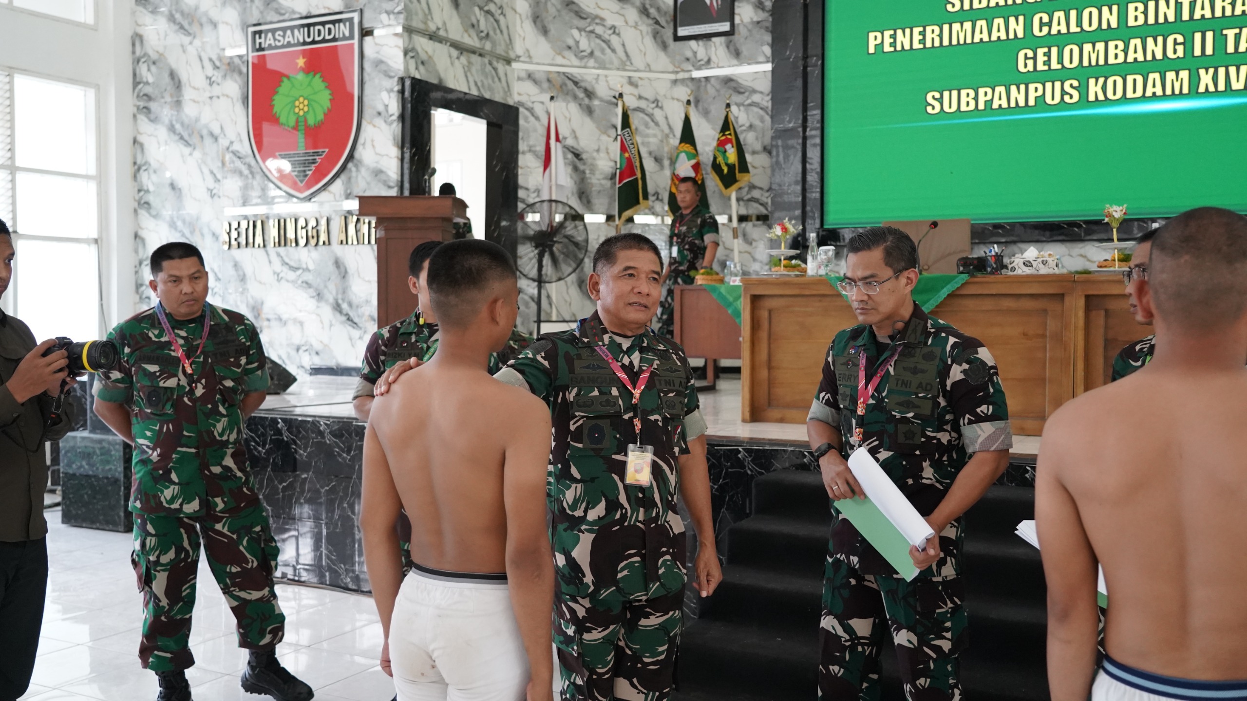 Lahirkan Prajurit Unggul, Pangdam XIV/Hsn Pimpin Sidang Pemilihan Tingkat Pusat Bintara PK TNI AD Gelombang II