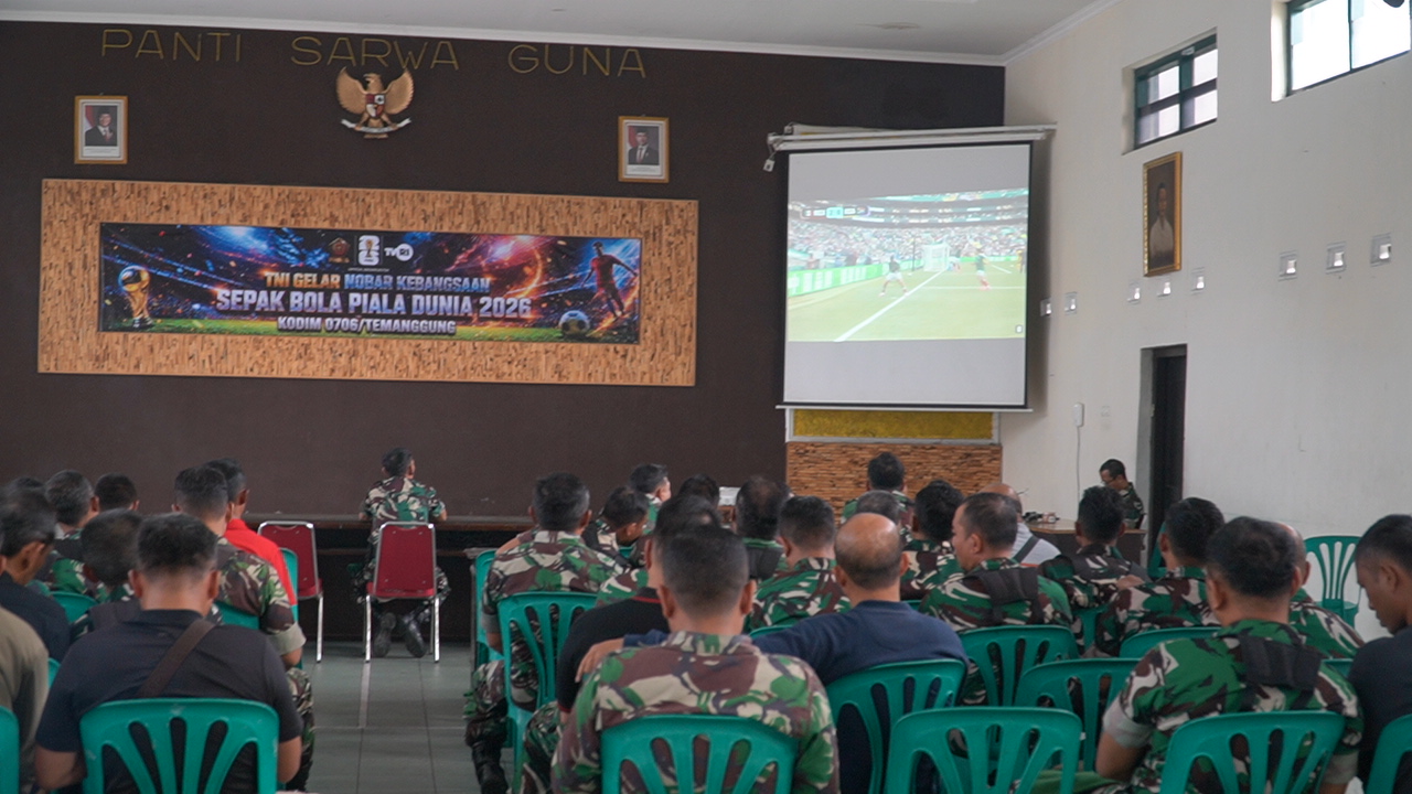 Nobar Piala Dunia 2026: TNI dan Warga Temanggung Bersatu
