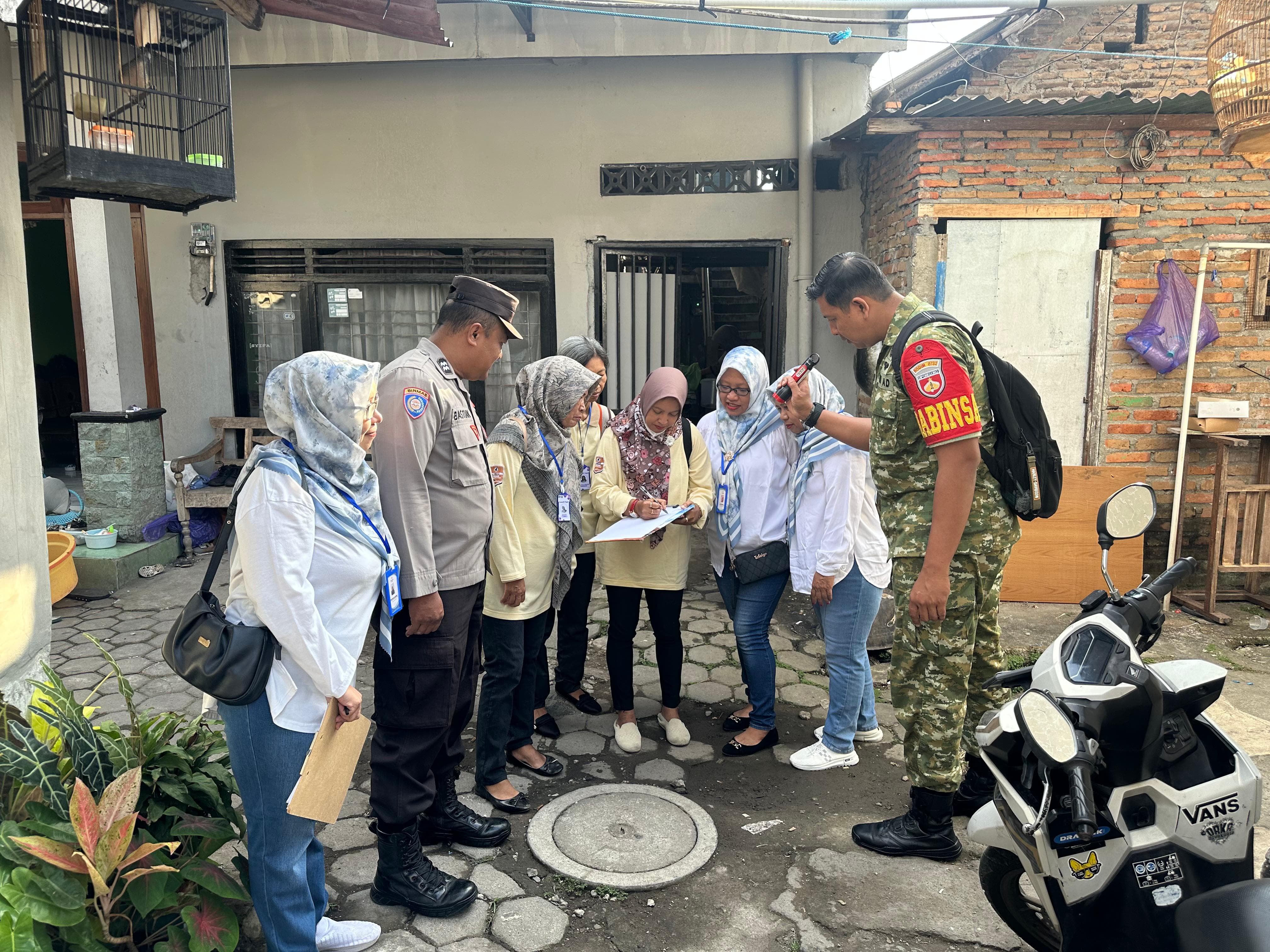 Sinergi Babinsa Bersama Kader Jumantik Cegah Demam Berdarah