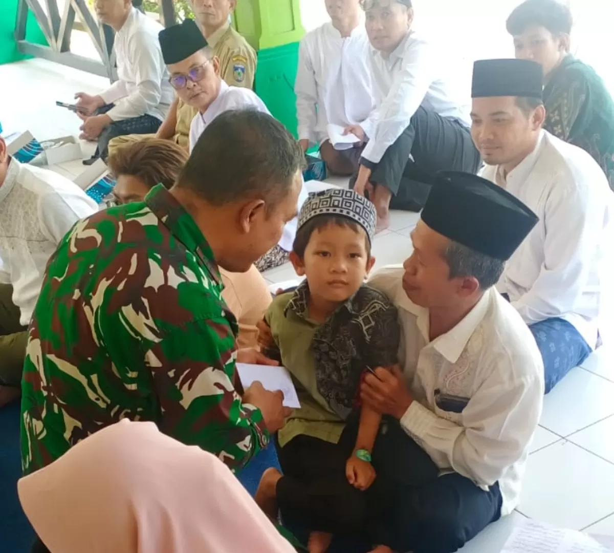 Danramil 05/Mayong Hadiri Istigosah Mujahadah, Santunan Yatama, dan Khataman Al-Qur’an Sambut 1 Muharram 1448 H di Nalumsari
