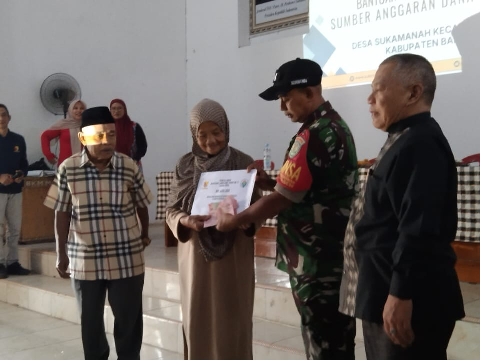 Babinsa Sukamanah Hadiri Sosialisasi GERMAS TB dan Penyaluran BLT DD