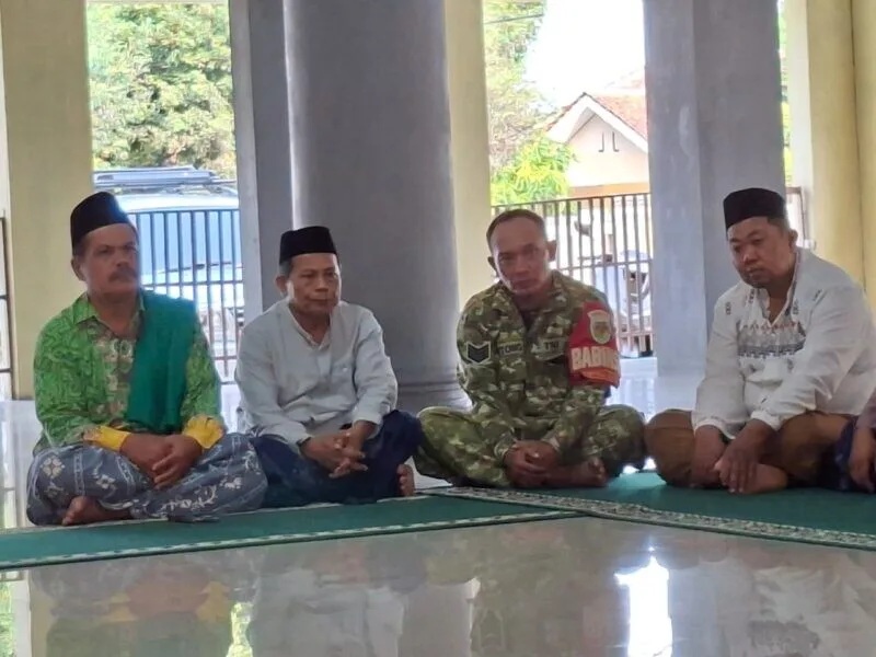 Babinsa Koramil 2212/Tegalbuleud Hadiri Doa Bersama Sambut Tahun Baru Islam 1 Muharam 1448 Hijriah
