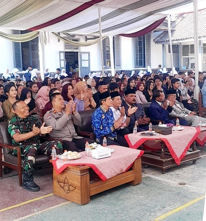 Generasi Muda Siap Melangkah, SMP Negeri 1 Cicalengka Lepas Peserta Didik Angkatan 2025/2026