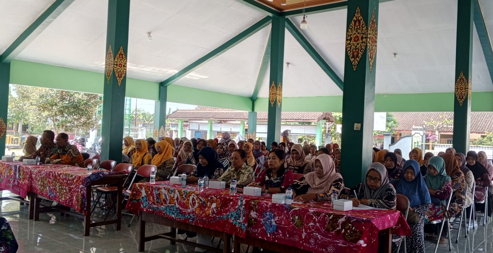 Babinsa Moyudan Sleman Hadiri Pertemuan KWT