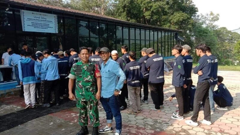 Babinsa Koramil 2202/Palabuhanratu Hadiri Launching Pembukaan Program Makan Bergizi Gratis Di Desa Mekar Asih