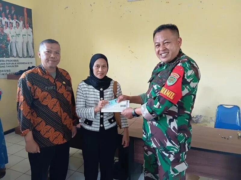 Danramil 2209/Lengkong Hadiri Penyaluran Kartu ATM BPNT Bagi KPM Di Kecamatan Lengkong