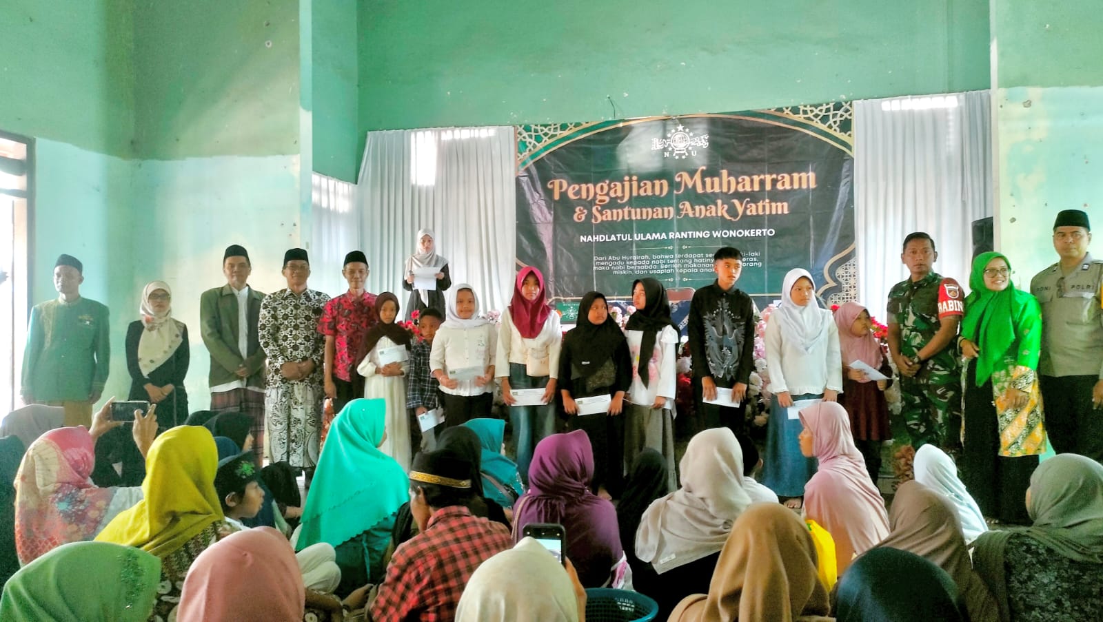 Kepedulian Babinsa Koramil Turi Kepada Anak Yatim dan Kaum Dhuafa