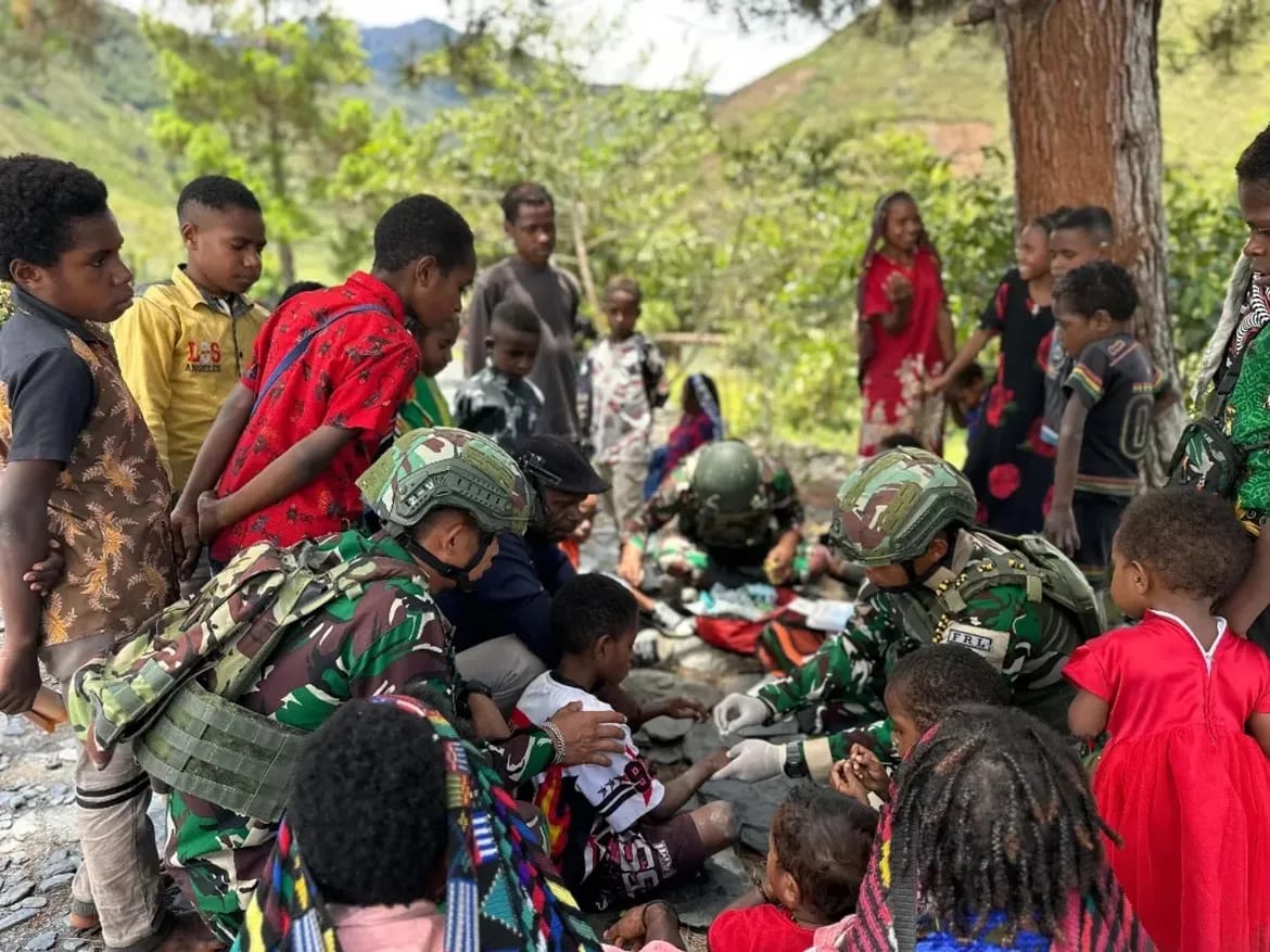 Satgas Yonif 743/PSY Hadirkan Pelayanan Kesehatan Gratis, Wujud Nyata Kepedulian bagi Masyarakat Pedalaman Papua