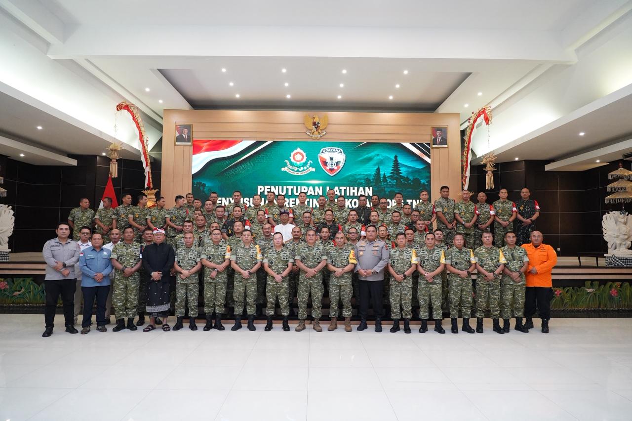 Pangdam IX/Udayana Tutup Latihan Rentinkon Sesko TNI, Siapkan Pemimpin TNI yang Adaptif Hadapi Tantangan Strategis