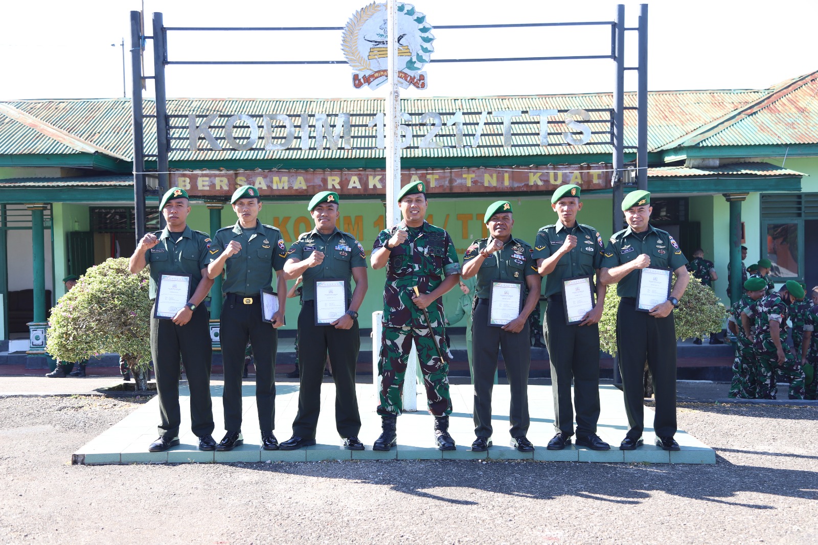 Penuh Haru dan Kebanggaan, Kodim 1621/TTS Gelar Korps Raport Pindah Satuan Enam Personel