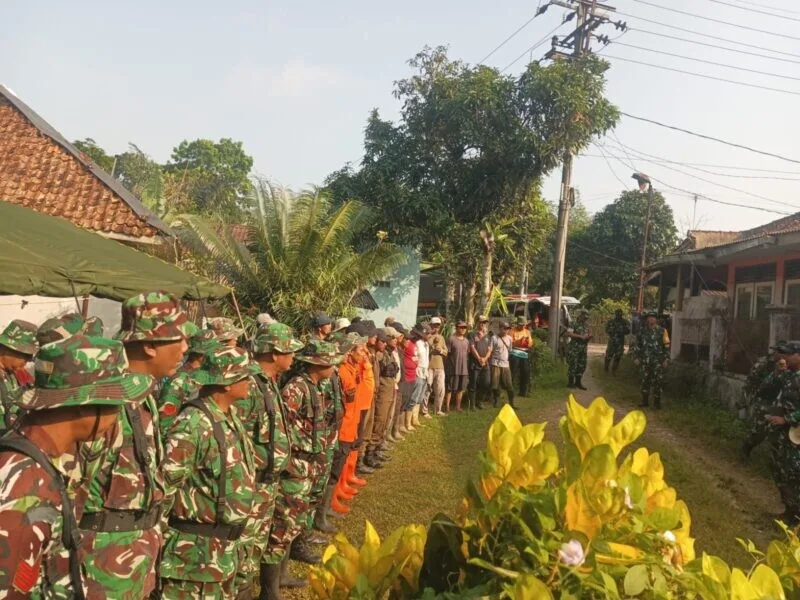 Perwakilan Anggota Koramil 2208/Nyalindung Ikuti Latihan Penanggulangan Bencana di Jampangtengah