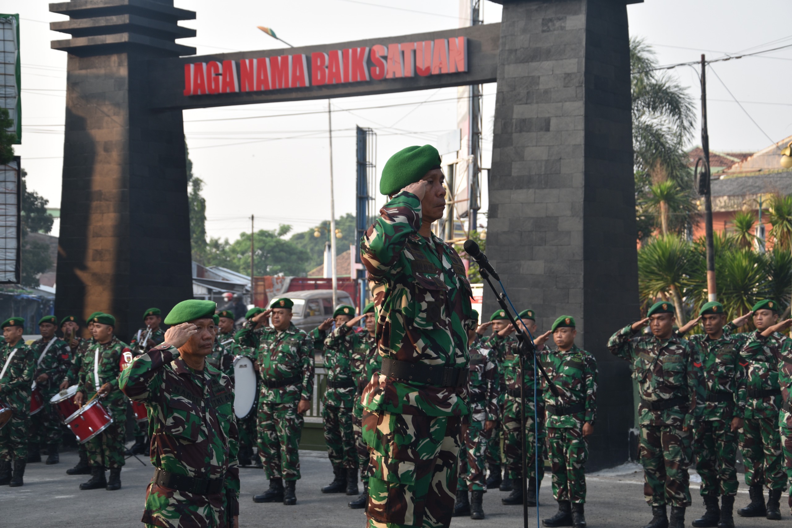 Kodim 0716/Demak Gelar Upacara Pengibaran Bendera, Wujudkan Jiwa Patriotisme dan Disiplin Prajurit