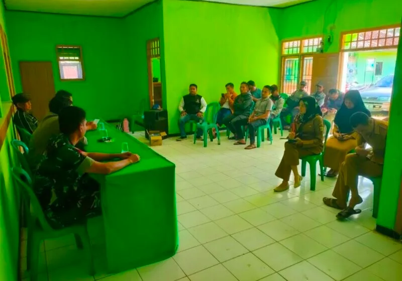 Babinsa Koramil 2209/Lengkong Hadiri Musyawarah Desa Di Desa Cilangkap