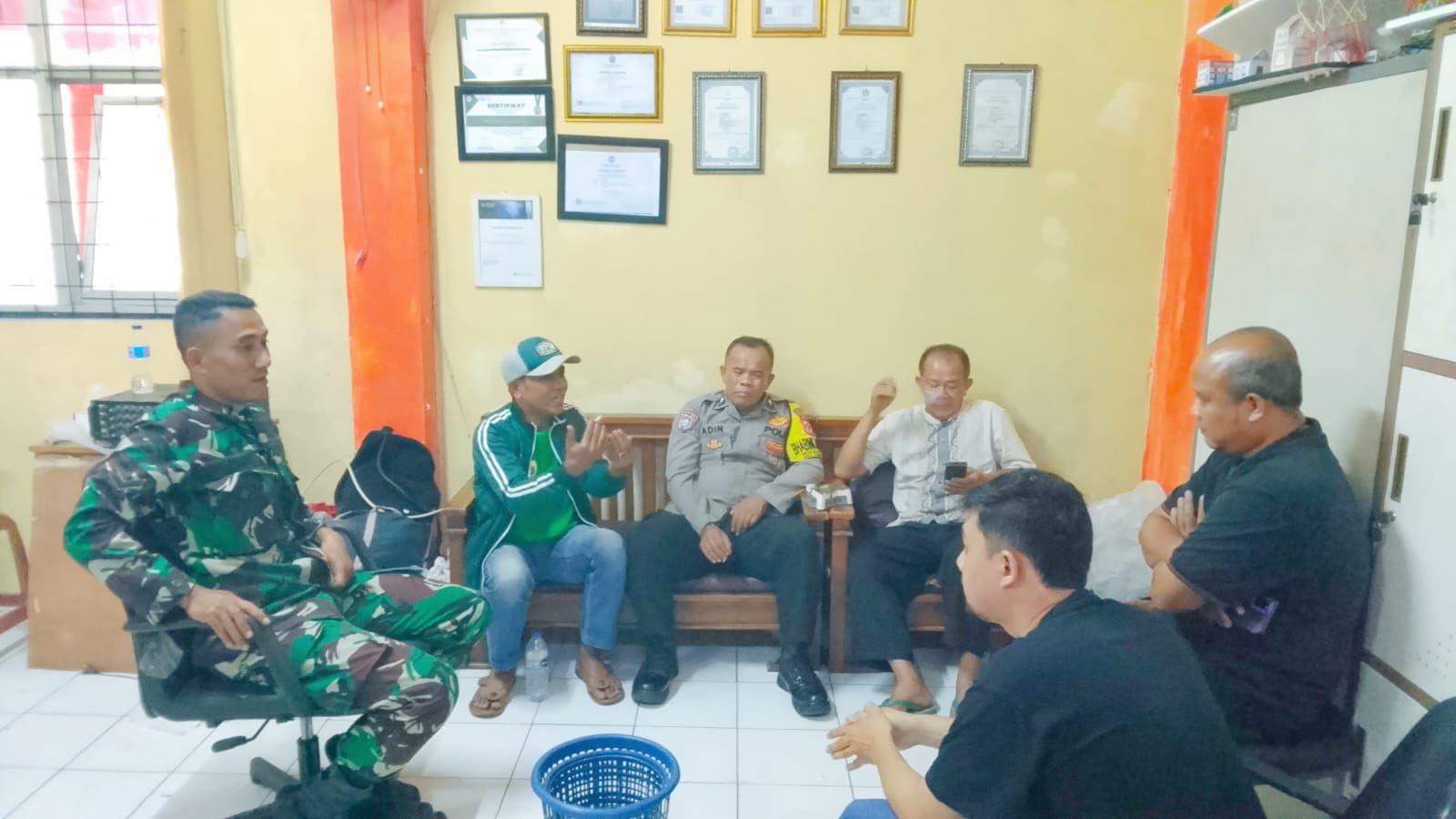Komunikasi sosial bersama tokoh masyarakat desa Bojongkunci
