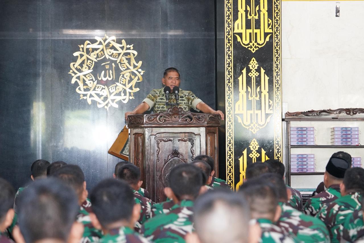 Melalui Kultum, Pangdam XIV/Hasanuddin Perkuat Iman, Integritas, dan Semangat Juang Prajurit