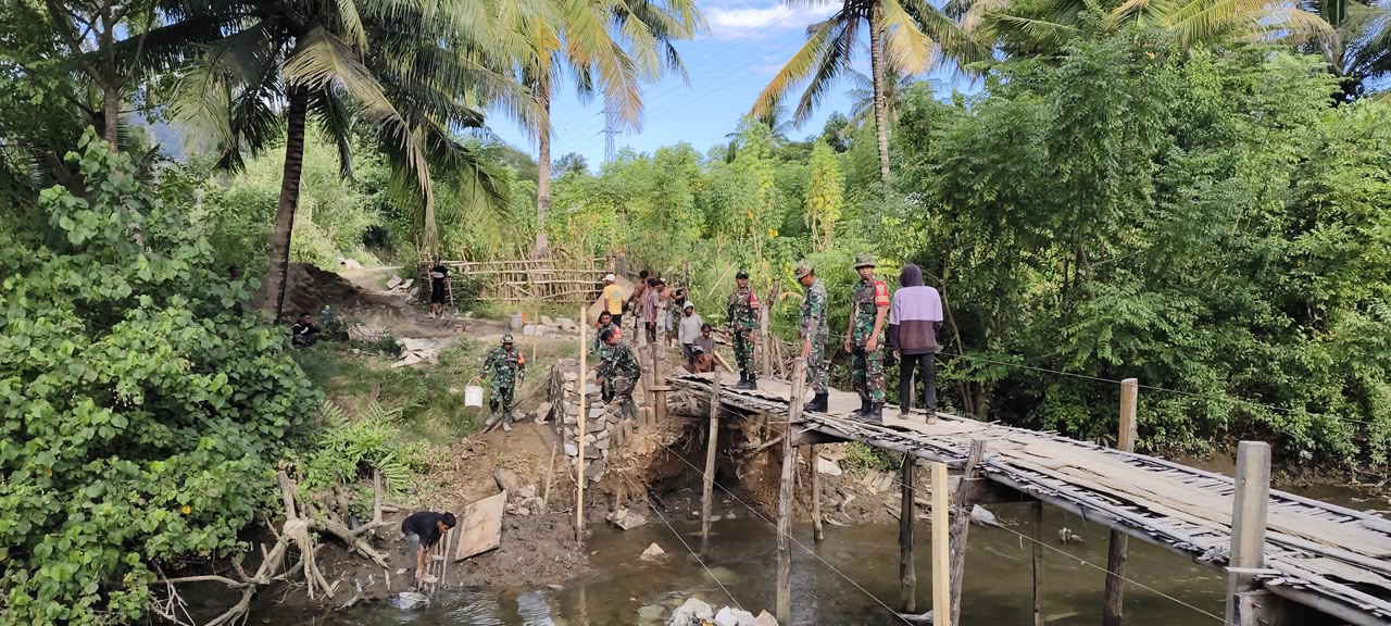 Gotong Royong TNI dan Warga Percepat Pembangunan Jembatan Aramco, Dandim 1628 Optimistis Segera Rampung