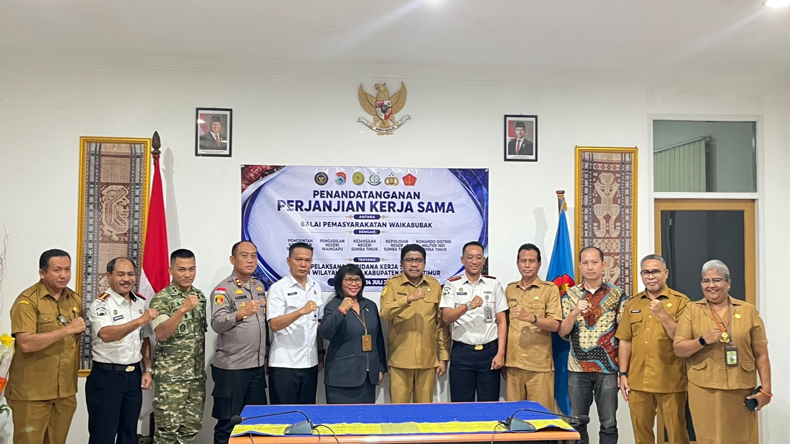 Perkuat Sinergi Penegakan Hukum, Dandim 1601/Sumba Timur Hadiri Penandatanganan Kerja Sama Pidana Kerja Sosial