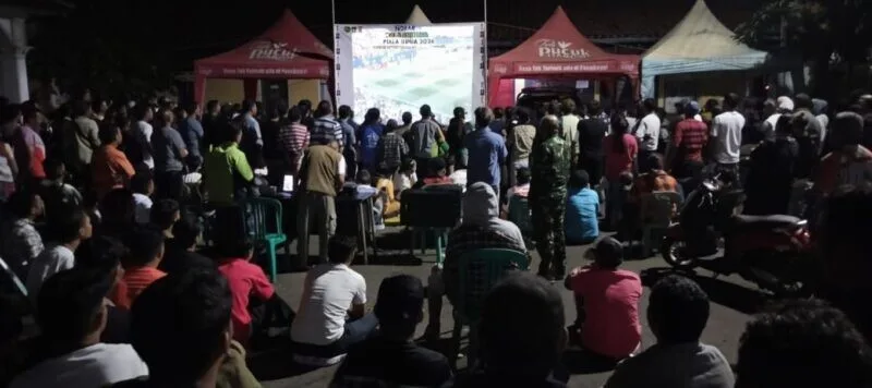 Koramil 2201/Cisolok Gelar Nobar Piala Dunia 2026 Bersama Warga